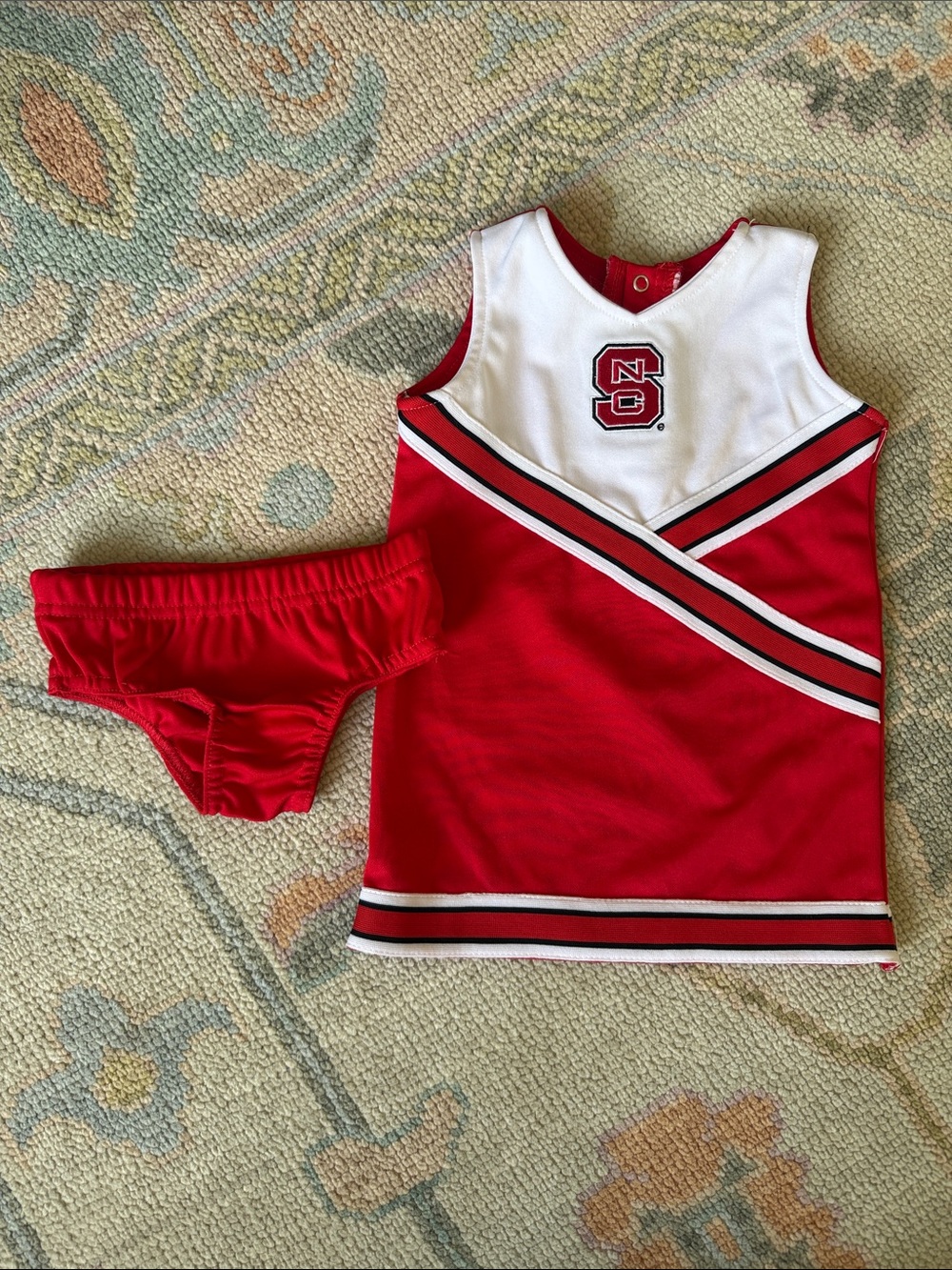 NC STATE - NCSU Wolfpack Pro Edge Kids Red and White Cheerleading Set 12m